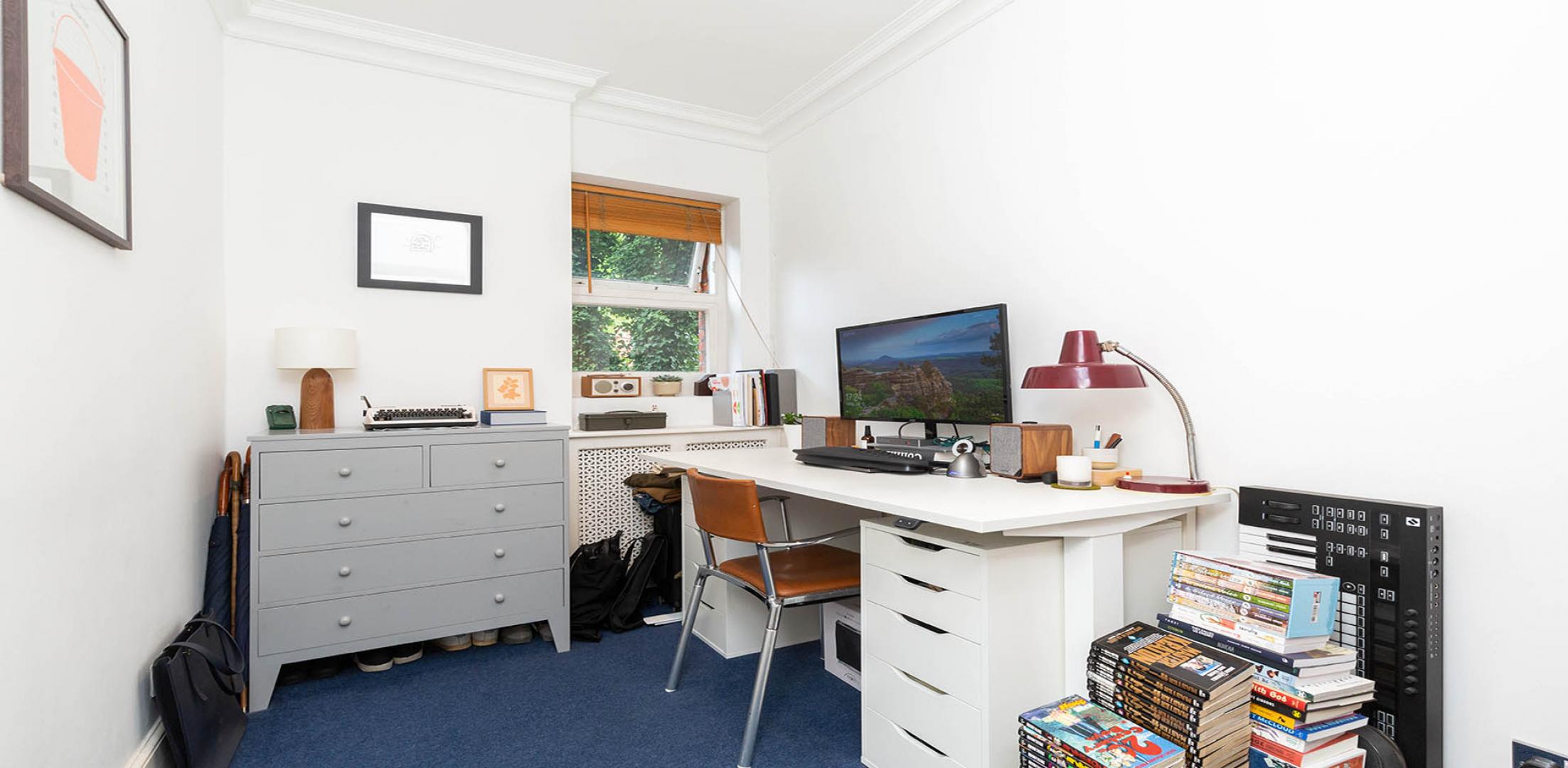 Stunning Apartment Kingdon Road, West Hampstead